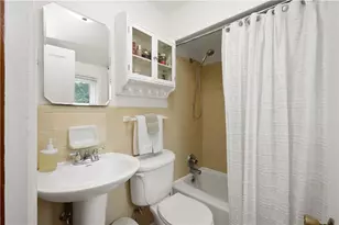 383 Woodcliff Cir, Scott Township, PA 15243 - Photo 16
