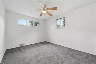 4662 Mapledale Dr, Pittsburgh, PA 15120 - Photo 20