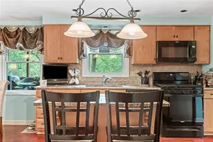 111 William Penn Cir, Leet Township, PA 15143 - Photo 10