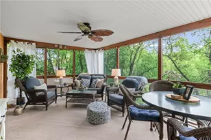 111 William Penn Cir, Leet Township, PA 15143 - Photo 24