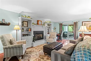 111 William Penn Cir, Leet Township, PA 15143 - Photo 16