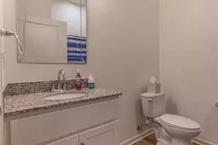 906 Valentina Ln, Lower Burrell, PA 15068 - Photo 10