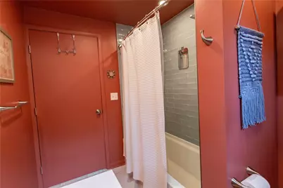 931 Mirror St, Pittsburgh, PA 15217 - Photo 14