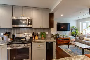 931 Mirror St, Pittsburgh, PA 15217 - Photo 10