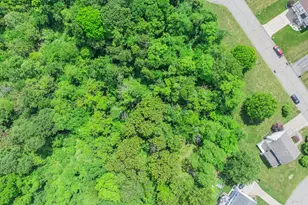 2017 S Trillium Dr, Hopewell Township, PA 15001 - Photo 36