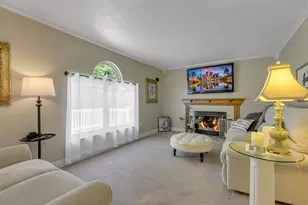 2017 S Trillium Dr, Hopewell Township, PA 15001 - Photo 12