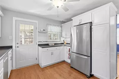 6 Suffolk Dr, Robinson Twp, PA 15108 - Photo 10