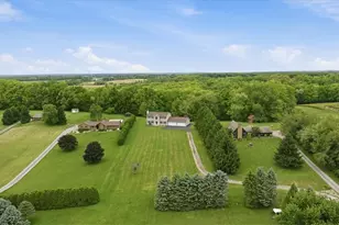 91 Green Manor Dr, Summit Township, PA 16002 - Photo 2