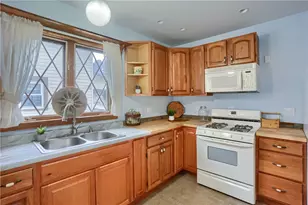 113 Orchard Ave, Ellwood City, PA 16117 - Photo 14
