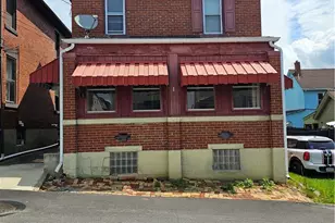 924 Summit St, Tarentum, PA 15084 - Photo 1