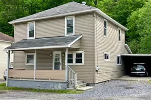 862 S Main St, Conemaugh Township, PA 15935 - Photo 2
