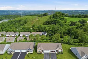 430 Dana Dr, Pittsburgh, PA 15068 - Photo 16
