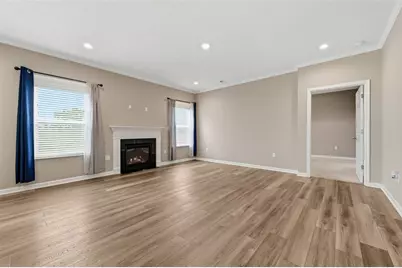 430 Dana Dr, Pittsburgh, PA 15068 - Photo 8