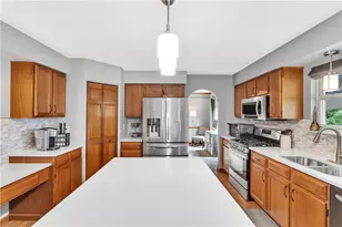 456 Shelbourne, Pittsburgh, PA 15239 - Photo 14