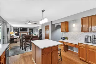 456 Shelbourne, Pittsburgh, PA 15239 - Photo 8