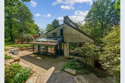 7 Woodstone Dr, Unity Township, PA 15601 - Photo 4