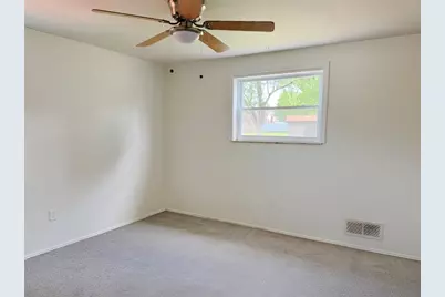 279 Olympic Rd, Pittsburgh, PA 15236 - Photo 12