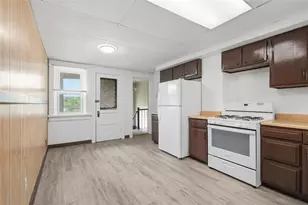19 Singer Ave, McKees Rocks, PA 15136 - Photo 8