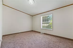 111 Pembrooke Dr, Salem Township, PA 15626 - Photo 12