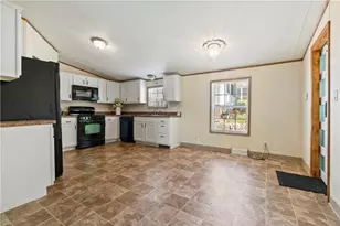111 Pembrooke Dr, Salem Township, PA 15626 - Photo 8