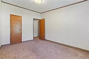 111 Pembrooke Dr, Salem Township, PA 15626 - Photo 10