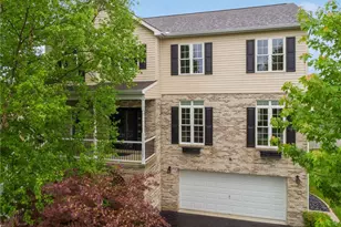 125 Edgewood Dr, New Stanton, PA 15672 - Photo 2