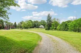 500 Morningstar Dr, Franklin Township, PA 16117 - Photo 6