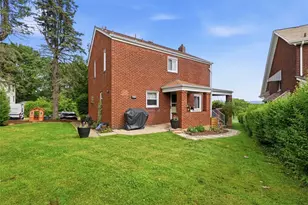 131 W Marietta St, Munhall, PA 15120 - Photo 30