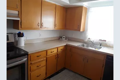 408 Center St, Vanderbilt, PA 15486 - Photo 4