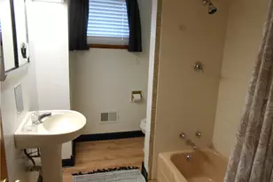 408 Center St, Vanderbilt, PA 15486 - Photo 10