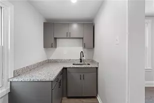 656 Dow Ave, Carnegie, PA 15106 - Photo 14