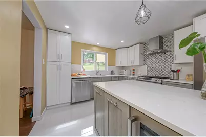 1531 Oakwood Dr, Pittsburgh, PA 15234 - Photo 6
