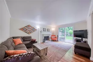 135 Vanderbilt Dr, Pittsburgh, PA 15243 - Photo 12