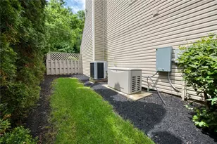135 Vanderbilt Dr, Pittsburgh, PA 15243 - Photo 46