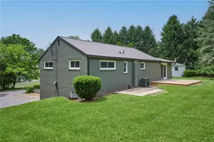 122 Springhouse Dr, Center Township, PA 16001 - Photo 28