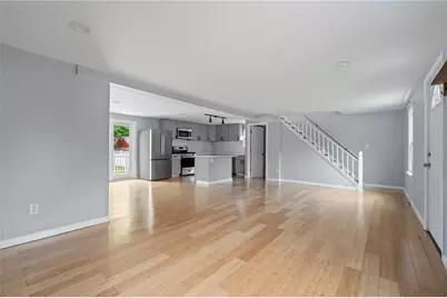 126 8th Ave, Ross Twp, PA 15229 - Photo 2