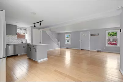 126 8th Ave, Ross Twp, PA 15229 - Photo 8