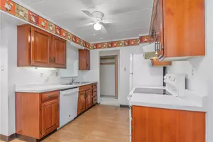 820 E Beau St, South Strabane, PA 15301 - Photo 12