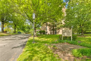 820 E Beau St, South Strabane, PA 15301 - Photo 4