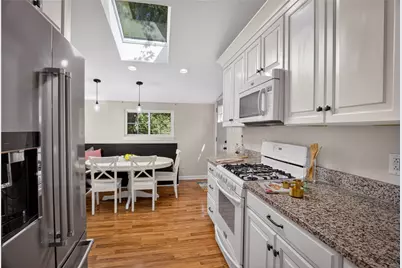 2406 Morrow Pl, Bethel Park, PA 15102 - Photo 14