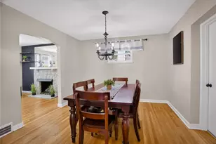 2406 Morrow Pl, Bethel Park, PA 15102 - Photo 10