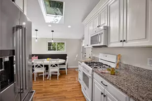 2406 Morrow Pl, Bethel Park, PA 15102 - Photo 14