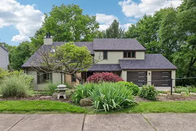 10095 Oakridge Drive, Pittsburgh, PA 15090 - Photo 1