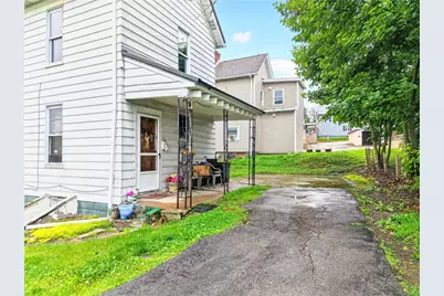 745 Wood Street, California, PA 15419 - Photo 2