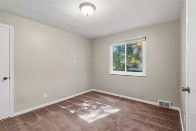 359 Dorseyville Rd, Pittsburgh, PA 15215 - Photo 18