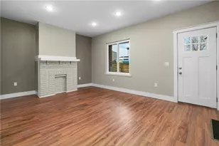 838 Eureka St, Pittsburgh, PA 15210 - Photo 4