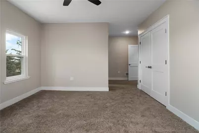 838 Eureka St, Pittsburgh, PA 15210 - Photo 10