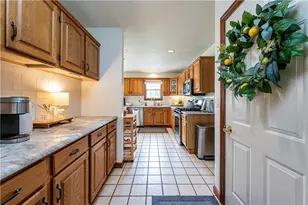 569 Agnes St, Hempfield Township, PA 15601 - Photo 14