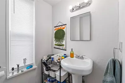 8 E Sycamore St, Pittsburgh, PA 15211 - Photo 18