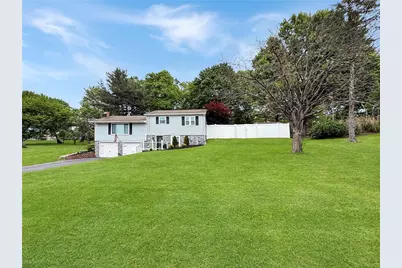140 Marlene Dr, Chippewa Township, PA 15010 - Photo 2